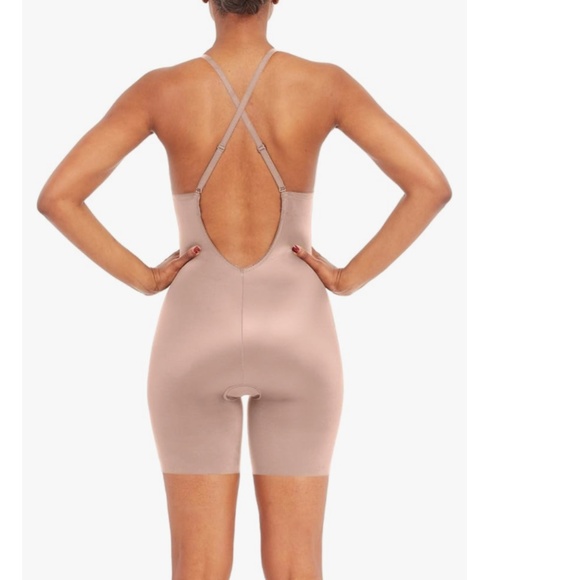SPANX Suit Your Fancy Plunge Low Back Mid-Thigh Bodysuit Size XL Beige - Picture 4 of 16